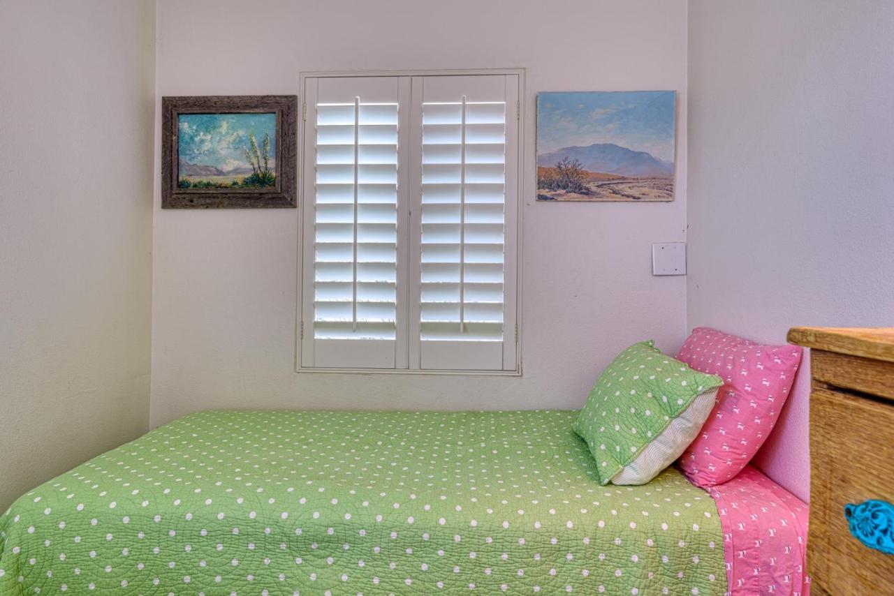Cactus Adobe Villa Twentynine Palms Bagian luar foto